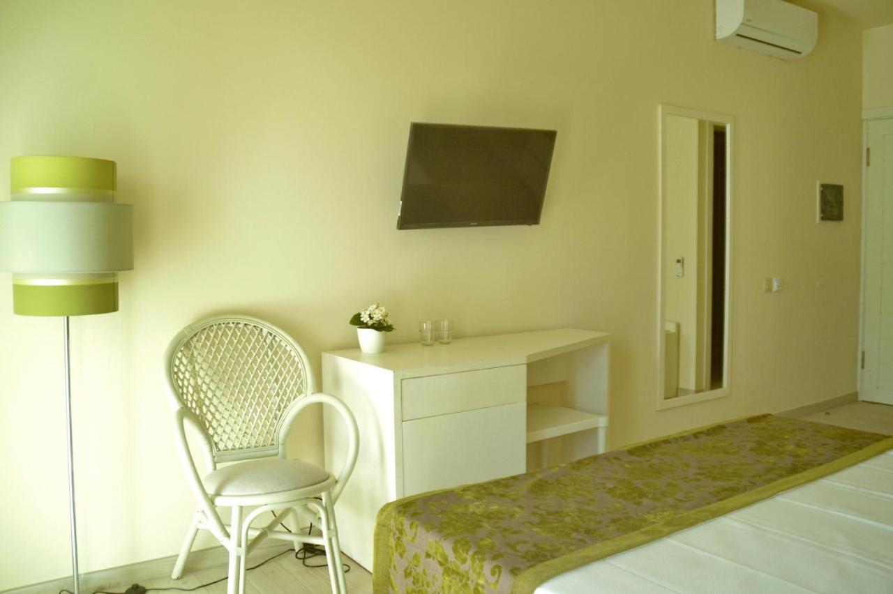 Ouril Hotel Julia Santa Maria Eksteriør bilde