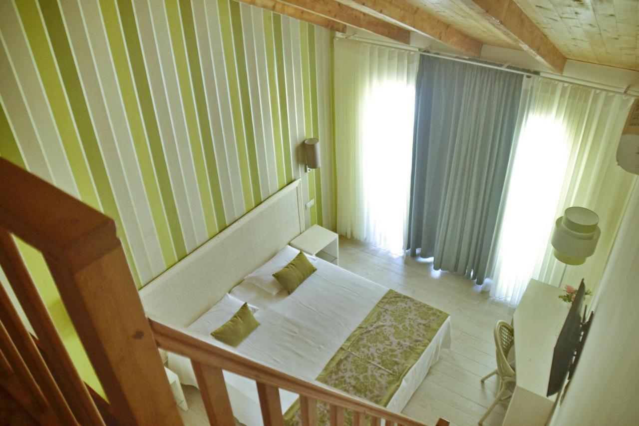 Ouril Hotel Julia Santa Maria Eksteriør bilde