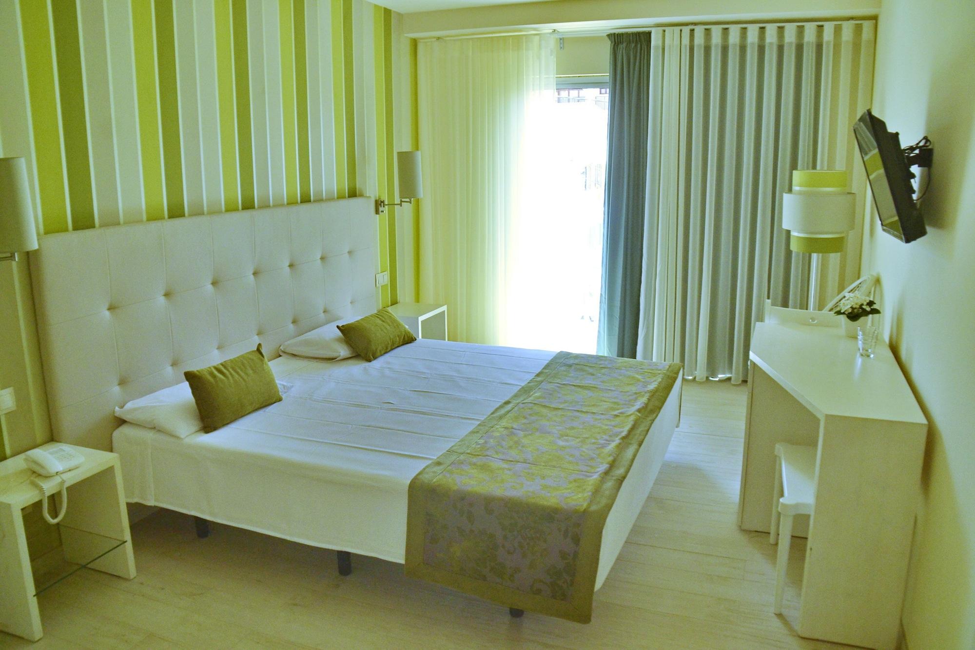Ouril Hotel Julia Santa Maria Eksteriør bilde