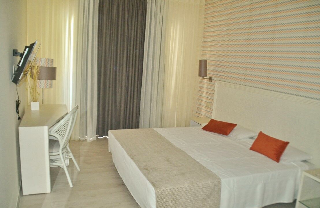 Ouril Hotel Julia Santa Maria Eksteriør bilde